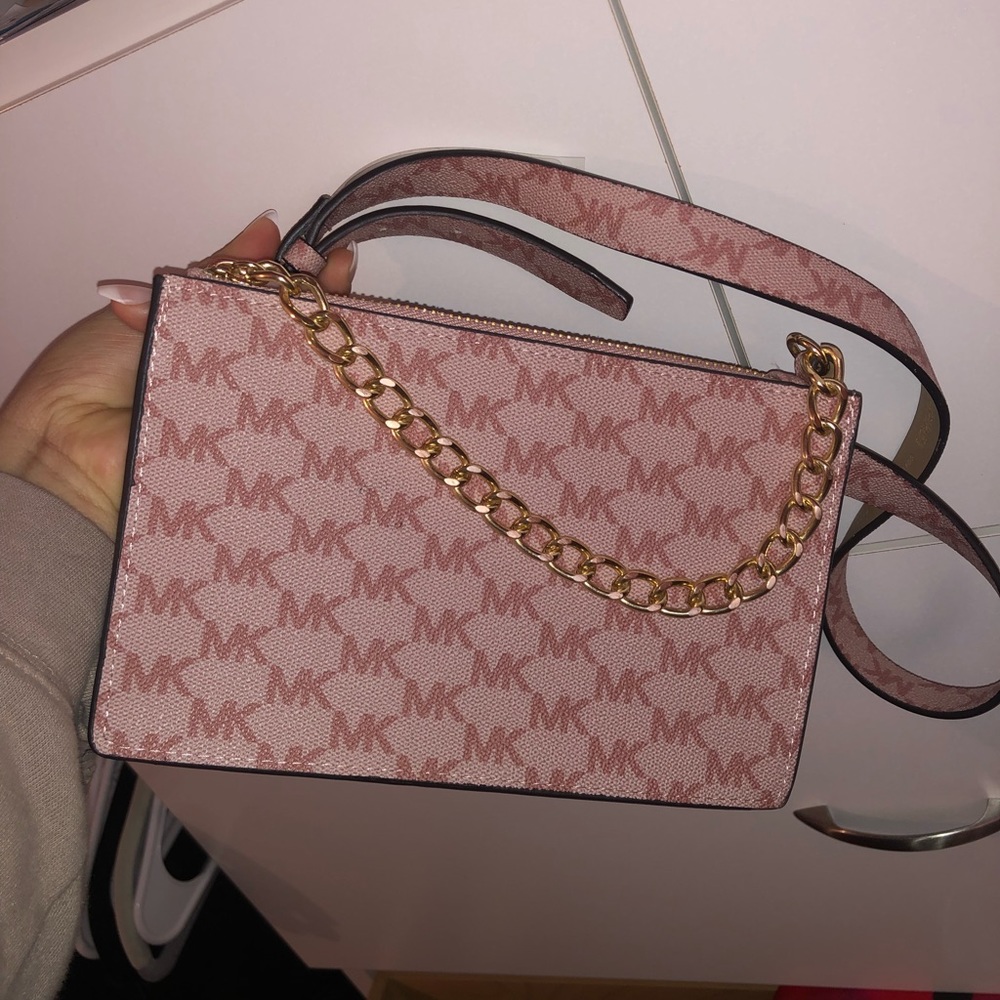 Brand new with tag never worn Michael Kors belt bag/ cross body shoulder